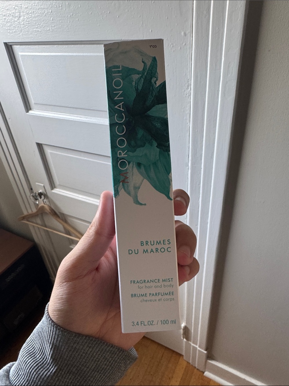 Moroccanoil Brumes du Maroc Fragrance Mist in Teal and White